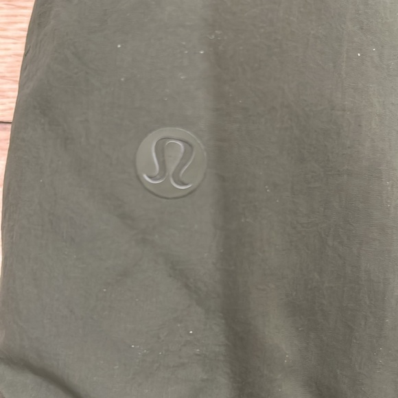 Lululemon jacket - Picture 4 of 10